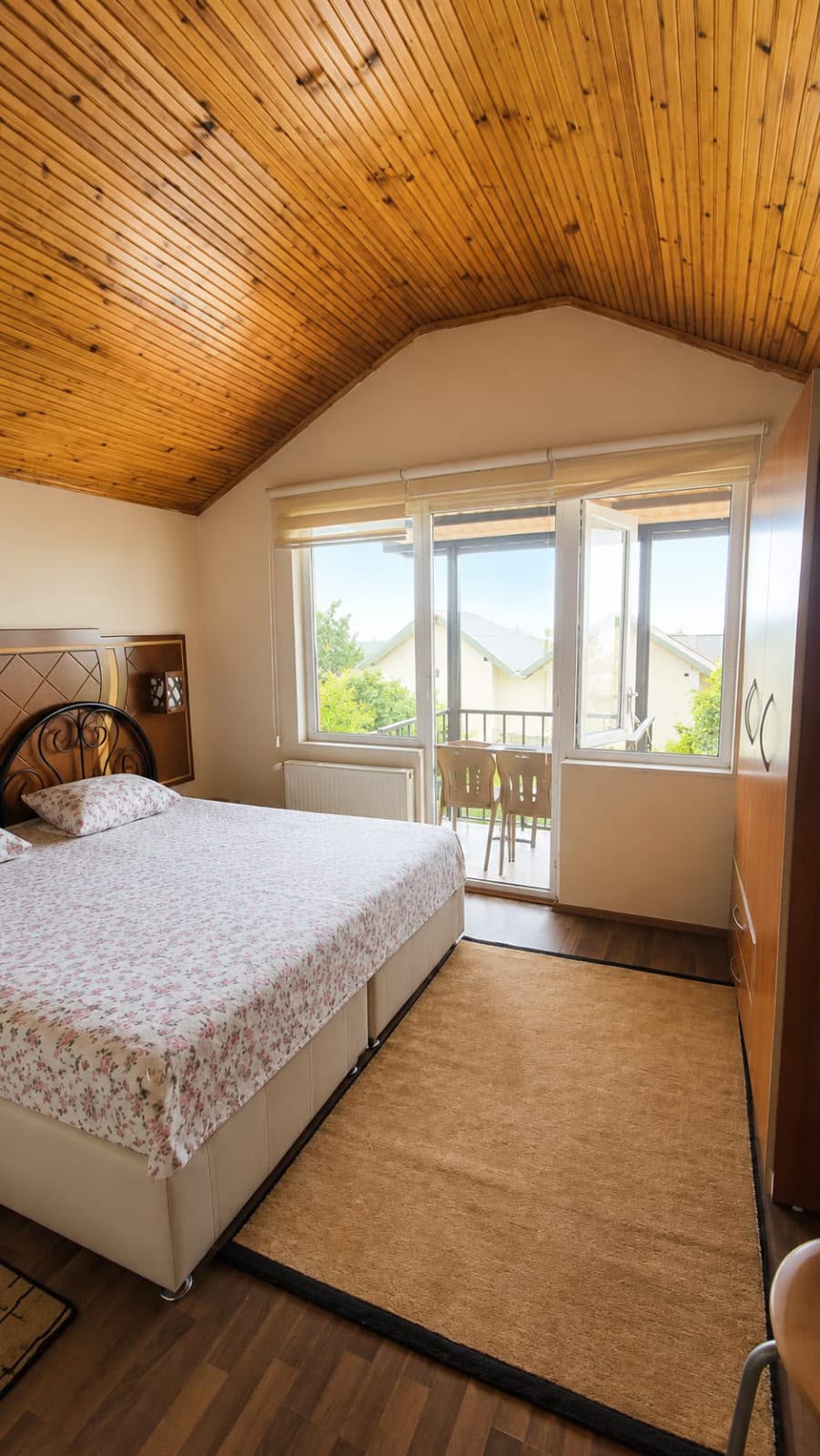 Birleşik Apart