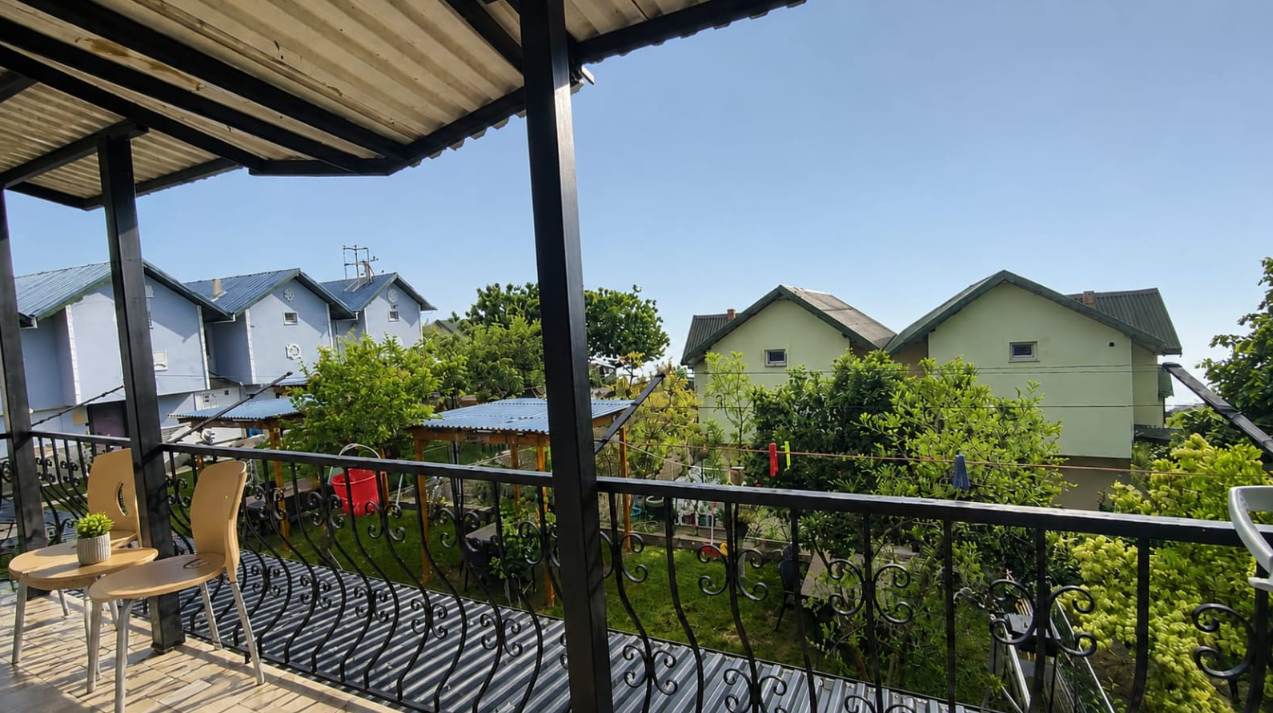 Birleşmiş Apart Üst Kat 2